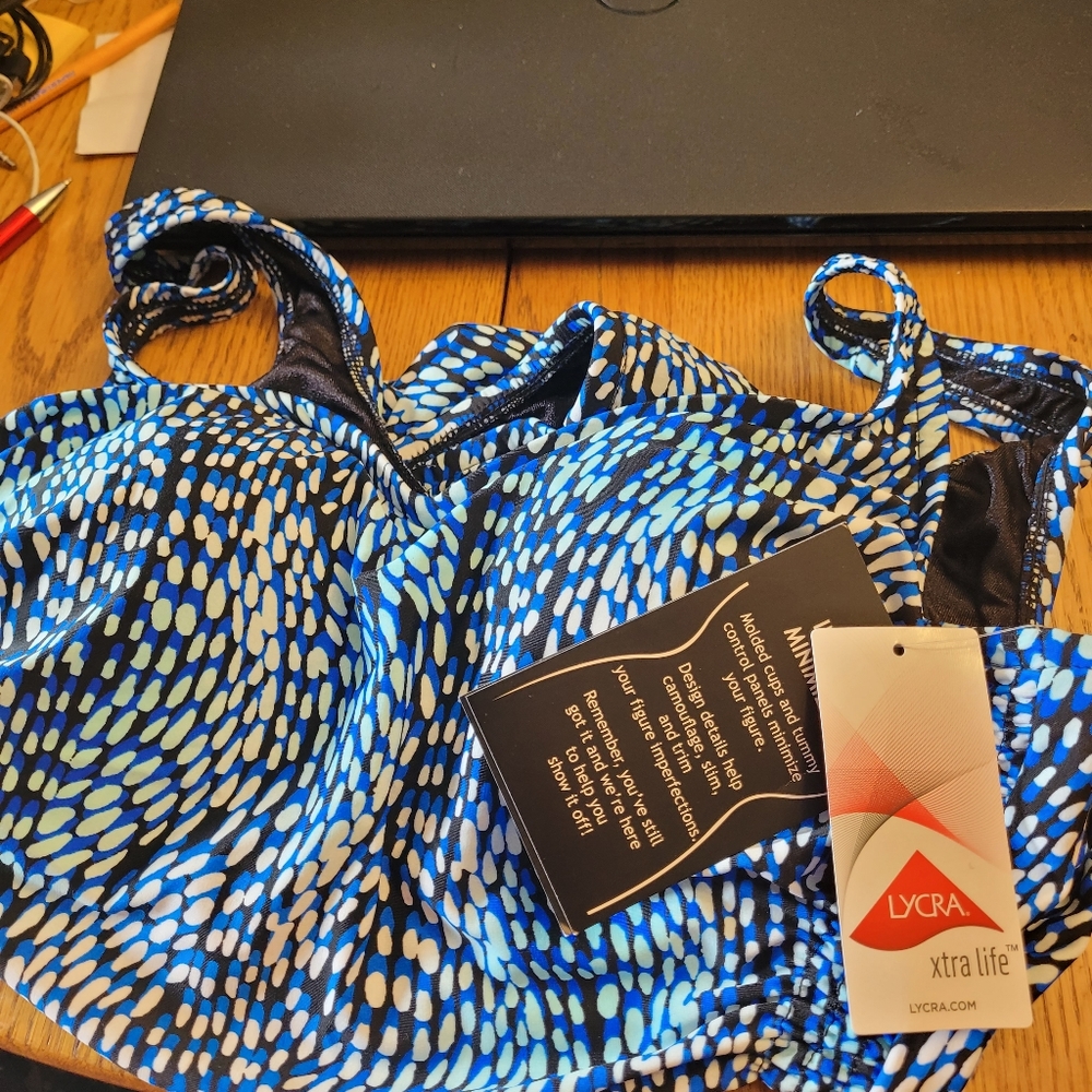 Ladies one piece swimsuit